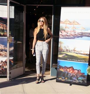 Whitney Port feet photo thumbnail