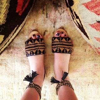 Whitney Port feet photo thumbnail