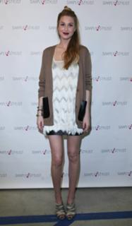 Whitney Port feet photo thumbnail