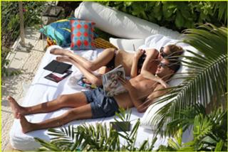 Whitney Port feet photo thumbnail