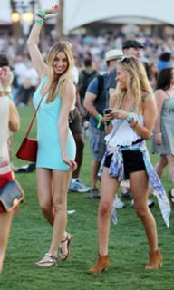Whitney Port feet photo thumbnail