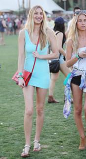 Whitney Port feet photo thumbnail