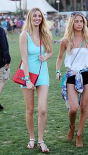 Whitney Port feet photo thumbnail
