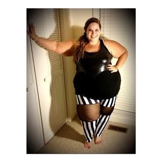 Whitney Way Thore feet photo 1