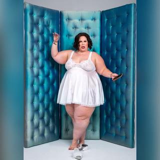 Whitney Way Thore feet photo 5