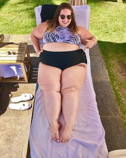 Whitney Way Thore feet photo 1