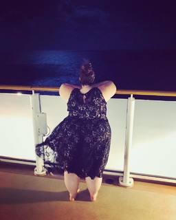Whitney Way Thore feet photo 3