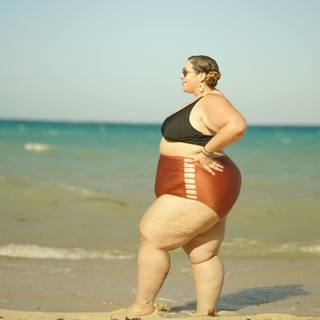 Whitney Way Thore feet photo 1