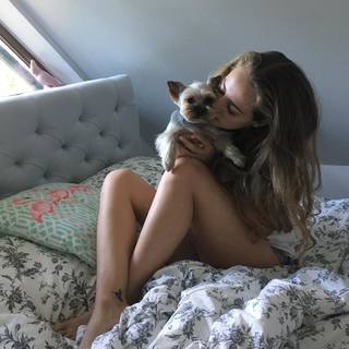 Wiktoria Gasiewska feet photo thumbnail