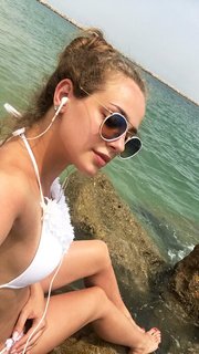 Wiktoria Gasiewska feet photo thumbnail