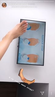 Wiktoria Gasiewska feet photo thumbnail