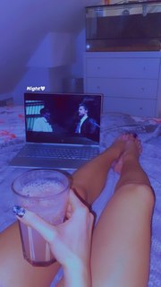 Wiktoria Gasiewska feet photo thumbnail