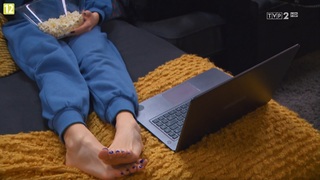 Wiktoria Gasiewska feet photo thumbnail