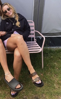 Wiktoria Gasiewska feet photo thumbnail