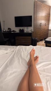 Wiktoria Gasiewska feet photo thumbnail