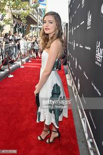 Willa Fitzgerald feet photo thumbnail