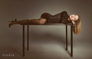 Willa Fitzgerald feet photo thumbnail