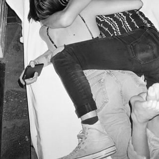 Willa Holland feet photo thumbnail