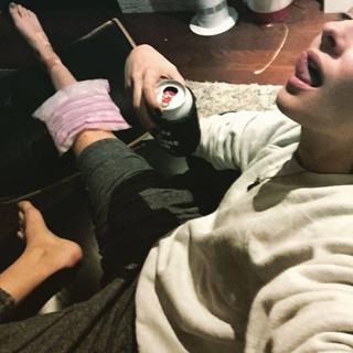 Willa Holland feet photo thumbnail