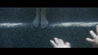 Willa Holland feet photo thumbnail