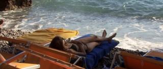 Willa Holland feet photo thumbnail
