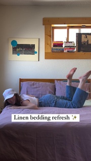 Willow Shields feet photo thumbnail