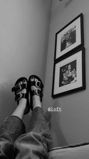 Willow Shields feet photo 2