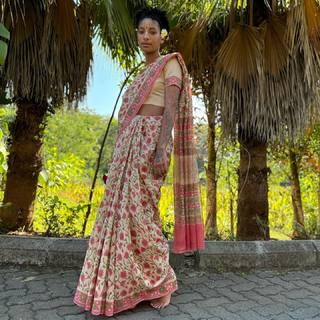 Willow Smith feet photo thumbnail