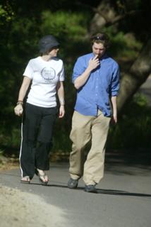 Winona Ryder feet photo thumbnail