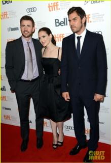 Winona Ryder feet photo thumbnail