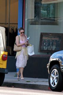 Winona Ryder feet photo thumbnail