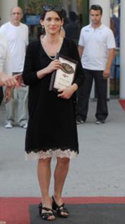 Winona Ryder feet photo thumbnail