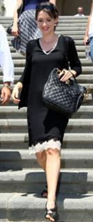Winona Ryder feet photo thumbnail