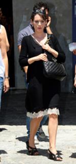 Winona Ryder feet photo thumbnail