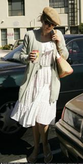Winona Ryder feet photo thumbnail