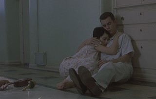 Winona Ryder feet photo thumbnail