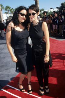Winona Ryder feet photo thumbnail