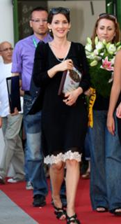Winona Ryder feet photo thumbnail