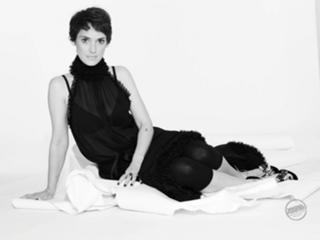 Winona Ryder feet photo thumbnail