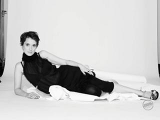 Winona Ryder feet photo thumbnail
