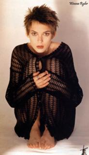Winona Ryder feet photo thumbnail