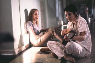 Winona Ryder feet photo thumbnail