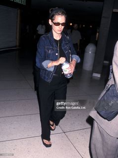 Winona Ryder feet photo 6