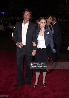 Winona Ryder feet photo 2