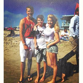 Witney Carson feet photo thumbnail