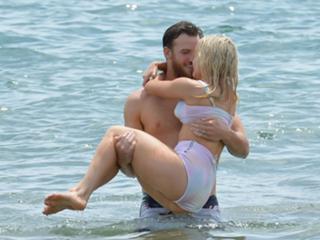 Witney Carson feet photo thumbnail