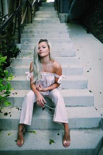 Witney Carson feet photo thumbnail