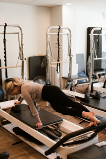 Witney Carson feet photo thumbnail