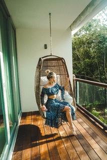 Witney Carson feet photo thumbnail