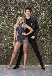 Witney Carson feet photo thumbnail